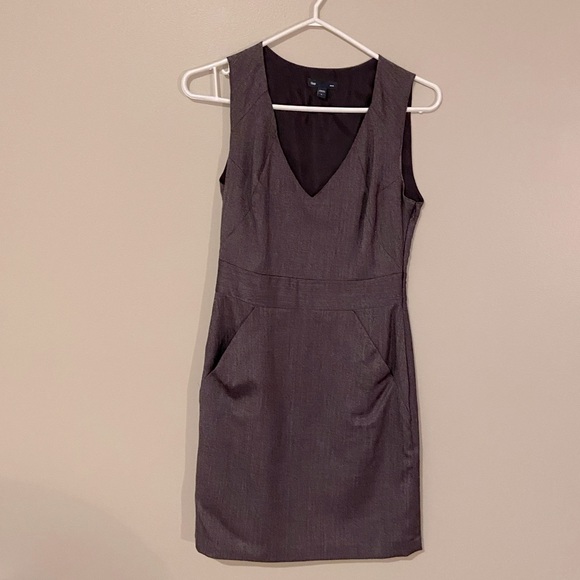 Gap V Neck Purple Dress with Pockets - Picture 6 of 10